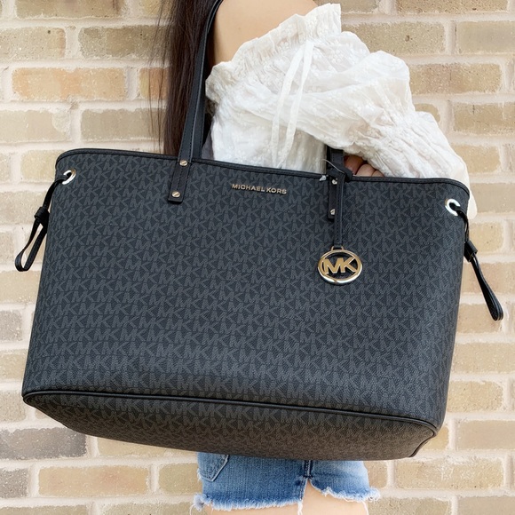 Gaby’sBags💕Michael Kors Tote & Wallet SET Black - Picture 2 of 8